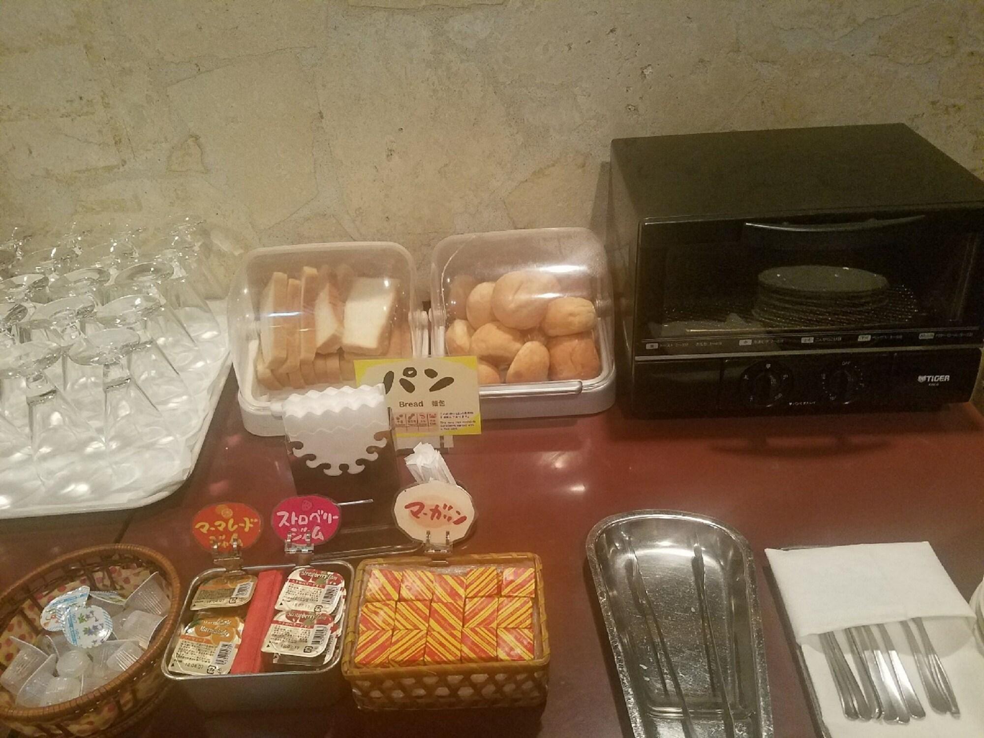 Hotel Naha City -Kokusai Street- Zewnętrze zdjęcie